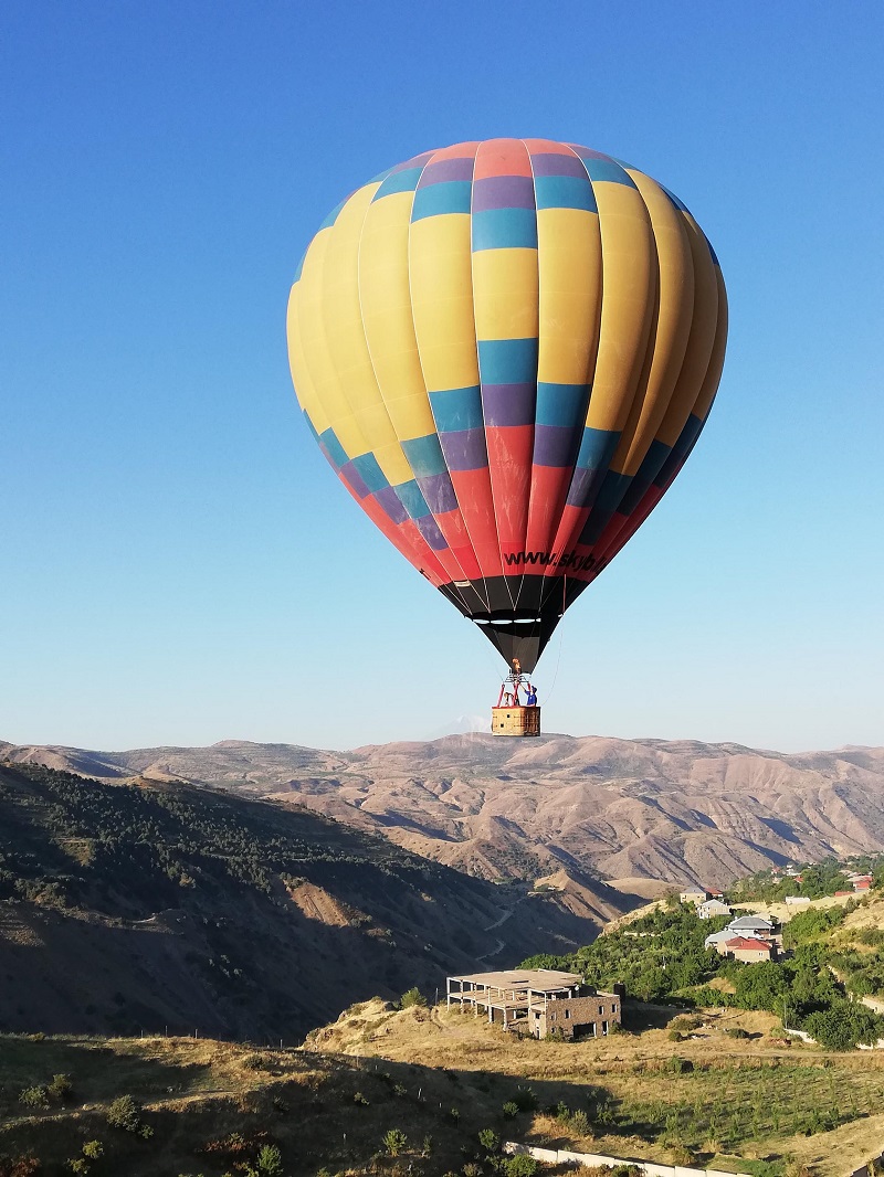 Hot air ballooning in Armenia