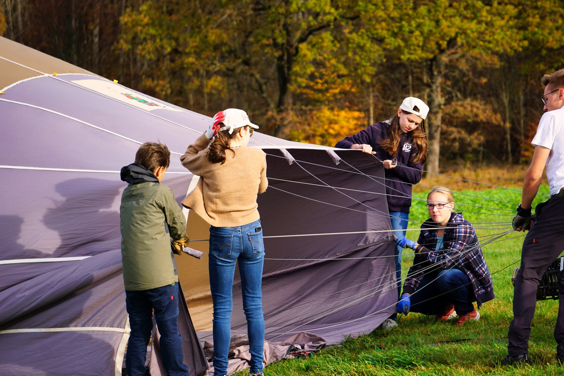 Mother Nature shines on Balloon Youth Camp in Germany